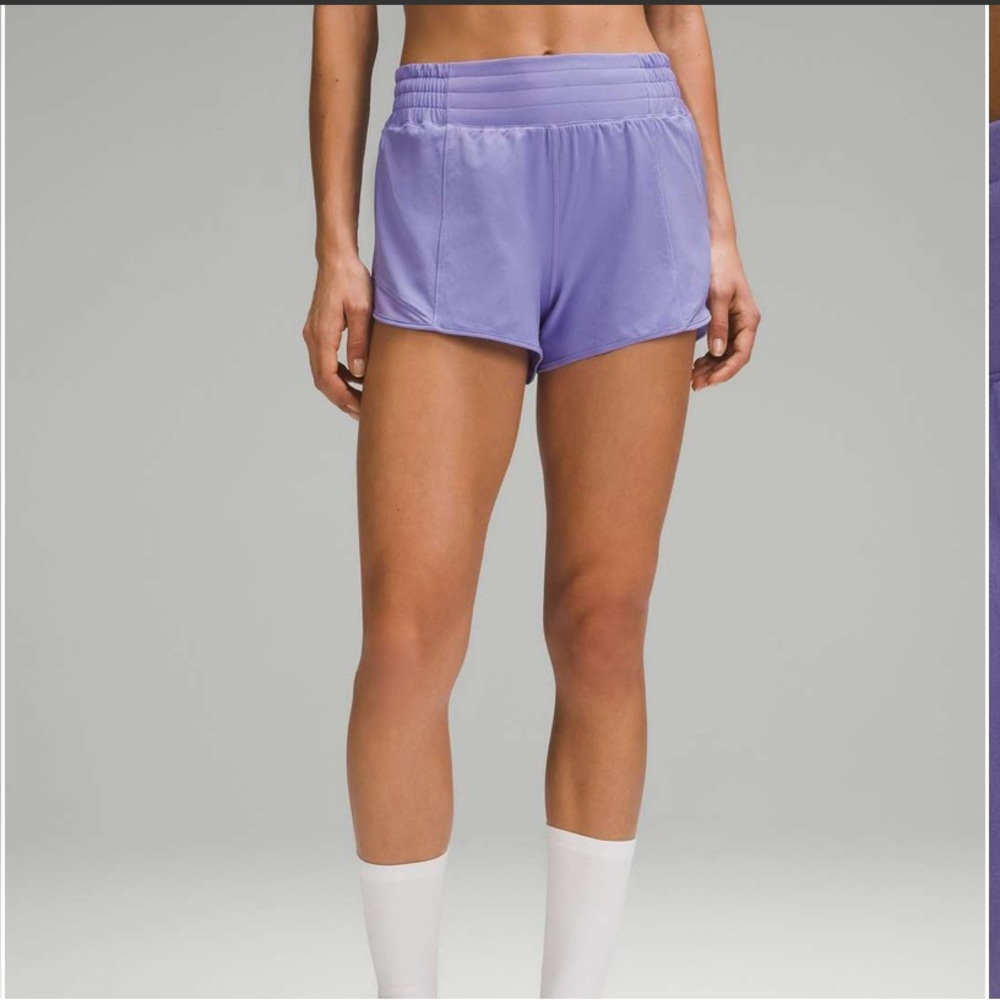 Lululemon Hotty Hot High-Rise Short 2.5"
